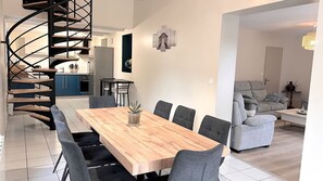 Dining - LocaJard House "Les Conches" between sea and forest, 100 m², 3 bedrooms (Jard-sur-Mer)