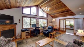 Télévision, cheminée