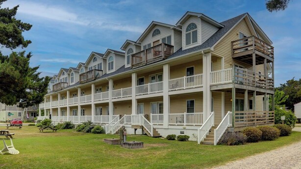 Unclassified image, 1 of 34, button - Saltwater Therapy - Ocracoke Island (Ocracoke)