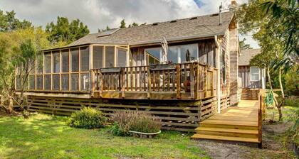 A Cat Named Vivian - Ocracoke Island