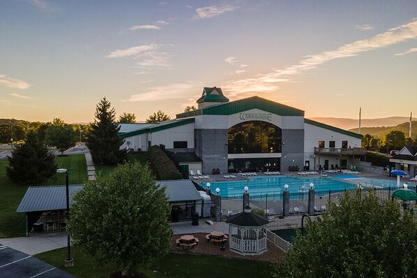 Indoor pool, outdoor pool