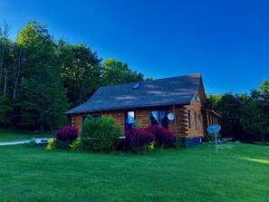 Property grounds - Gorgeous Views of Garden Golf Course from this Rustic Log Cottage - Golf, Fish, Hunt, Hike, Bike Central U.P. 1 HR to Pictured Rocks. (Garden)