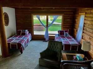 3 bedrooms, iron/ironing board, WiFi, bed sheets - Gorgeous Views of Garden Golf Course from this Rustic Log Cottage - Golf, Fish, Hunt, Hike, Bike Central U.P. 1 HR to Pictured Rocks. (Garden)