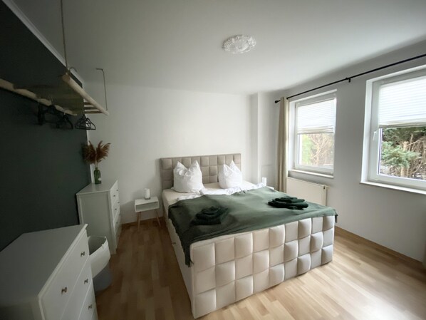 1 bedroom, iron/ironing board, free WiFi, bed sheets