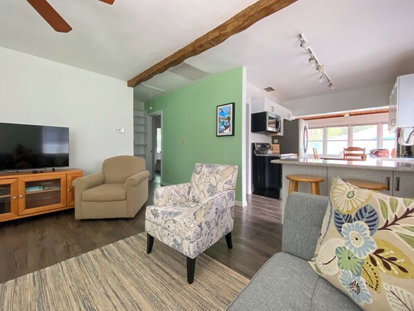 تلفزيون ذكي، مكتب