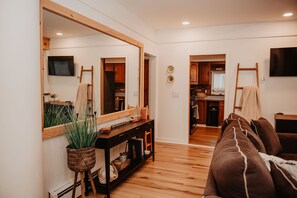 Smart TV, fireplace - Large Private Lakefront • Rare 2+ Acre Lot (Auburn)