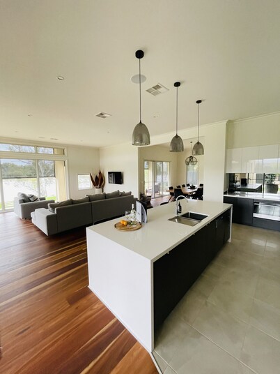 Riviera Villa Holiday Home