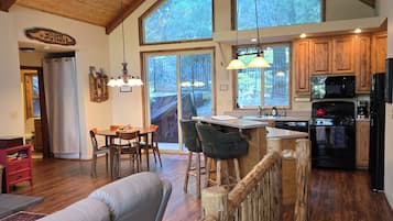 Smart TV, fireplace, DVD player