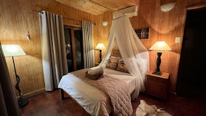 3 chambres, bureau, Wi-Fi gratuit, draps fournis