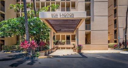 Sweeping Unobstructed Ocean Views, Luxury Beachfront Condo, Wonderful Lanai