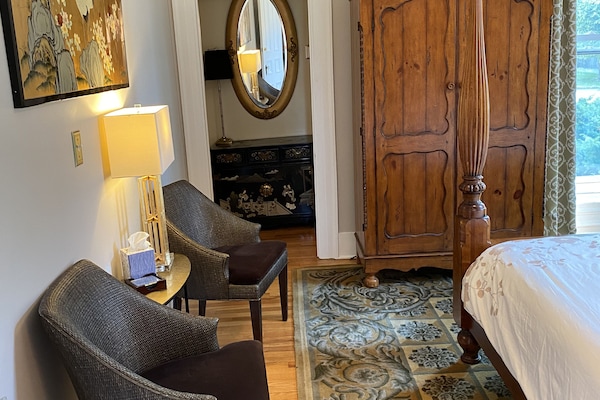 1 chambre, bureau, fer et planche à repasser, Wi-Fi gratuit