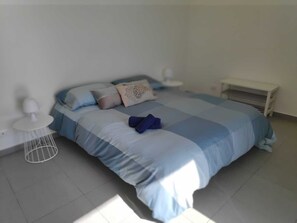 1 Schlafzimmer, Bügeleisen/Bügelbrett, kostenloses WLAN, Bettwäsche