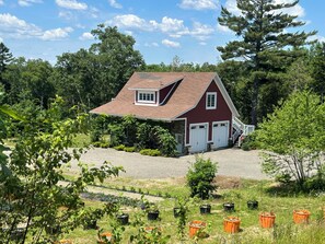 Exterior - Carriage House on 9.5 Acres.  Sit at the ocean or enjoy the waterfalls - Luxury (Bayside)