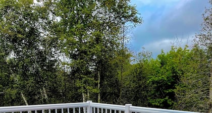 Carriage House on 9.5 Acres. Sit at the ocean or enjoy the waterfalls - Luxury