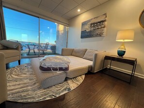 Living area - Waterfront Sunsets, the Ocean Steps Away. Comfortable Classy & Clean.   (Wrightsville Beach)