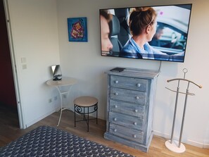 1 bedroom, iron/ironing board, free WiFi, bed sheets
