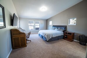 4 chambres, bureau, Wi-Fi gratuit, draps fournis