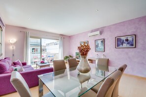 Dining - Bosset Platja House close to Can Picafort Beach (Can Picafort)