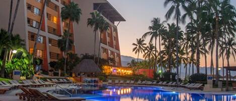 Piscina externa, piscina aquecida