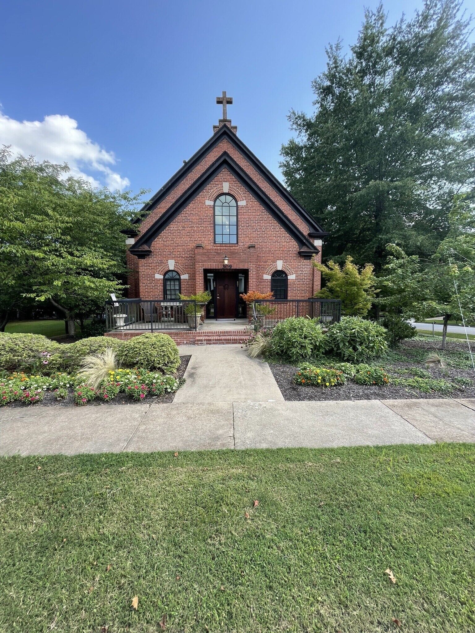Converted Church condo 1 block north of Dickson ST. 