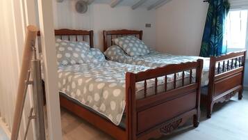 3 camere, ferro/asse da stiro, Wi-Fi gratuito, lenzuola