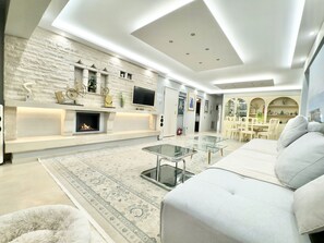 Apartment | Living area