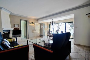 Living area - House (Saint-Raphaël)