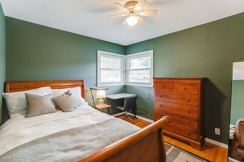 Corporate Rental Single Family Home Furnished - Minnetonka, MN