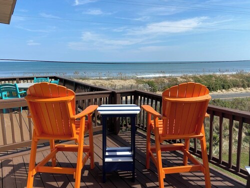 Superheat Retreat - Just 75 step to the beach. Breathtaking ocean view.