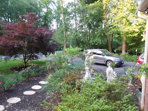 Property grounds - Quiet Bird River Bungalow and Nature Retreat Pet Friendly  (Middle River)