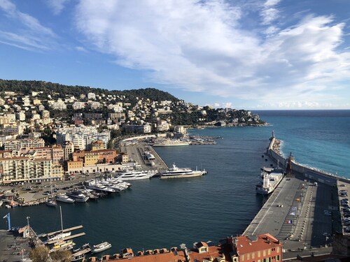 Sehr komfortable Villa mit Pool 20 Minuten von Nizza entfernt