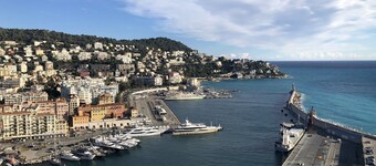Very cosy villa with swimming pool 20 minutes from Nice