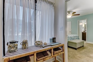 3 bedrooms, iron/ironing board, travel crib, free WiFi
