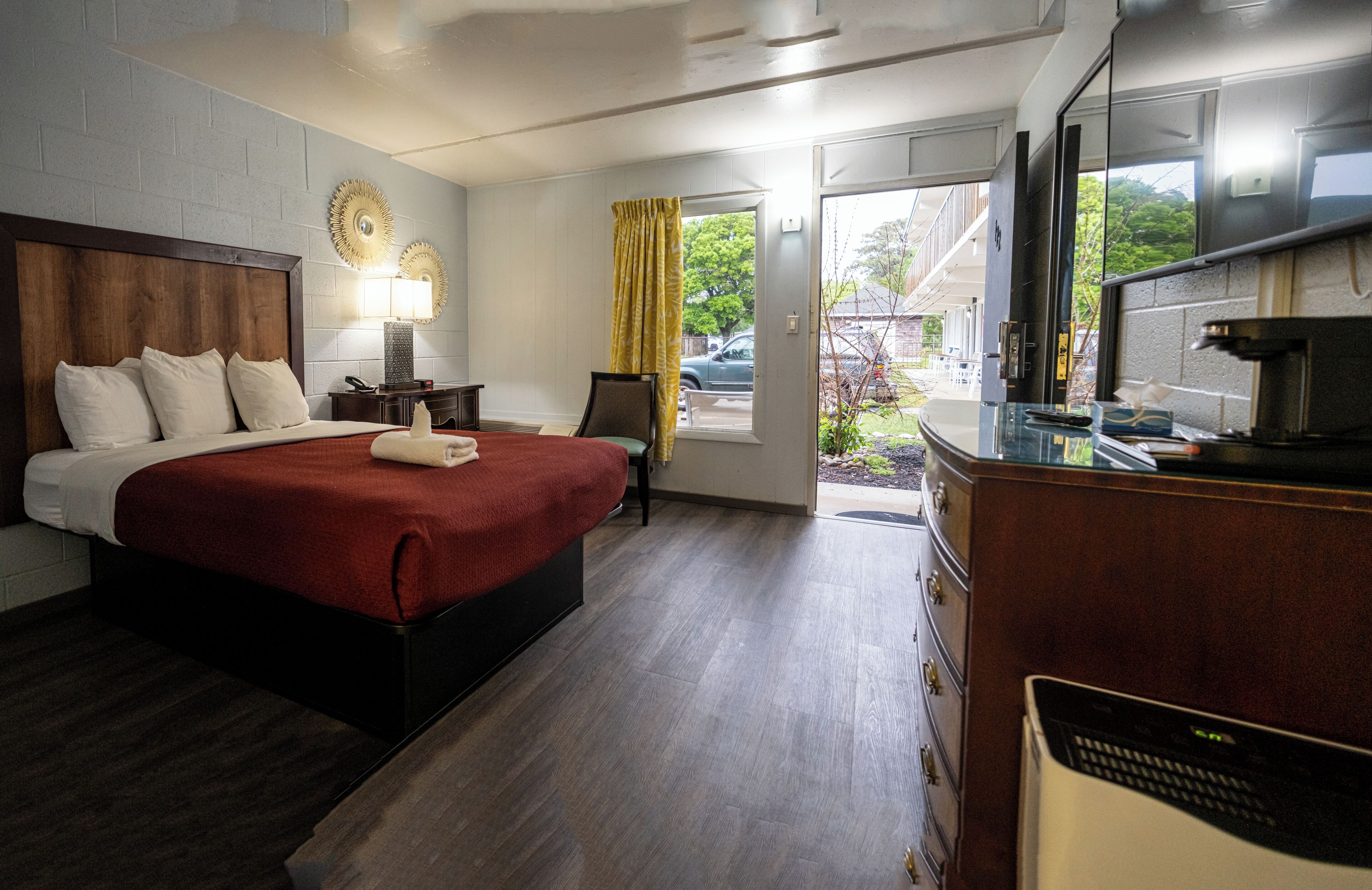 标准单人房, 1 张大床, 无  烟房, 冰箱和微波炉 | 高档床上用品、加厚床垫、特色家居、办公桌