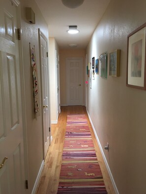 Interior - A gorgeous, peaceful, romantic & child-friendly home nestled in wine country (Sebastopol)