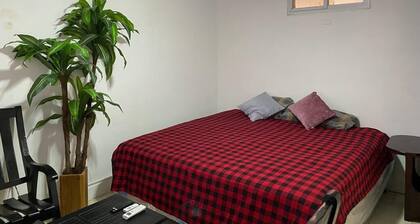 Nice room overlooking the lake, in the heart of Managua.