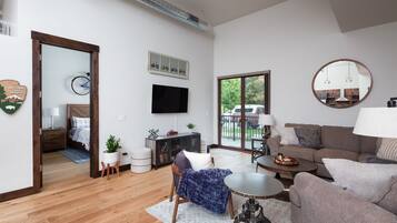 Smart TV, DVD player, books, streaming services