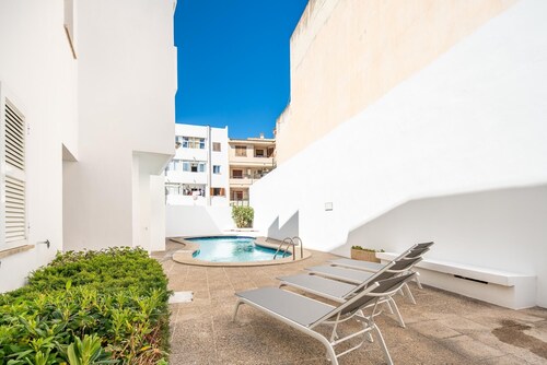 Apartment 180 meters from the beach