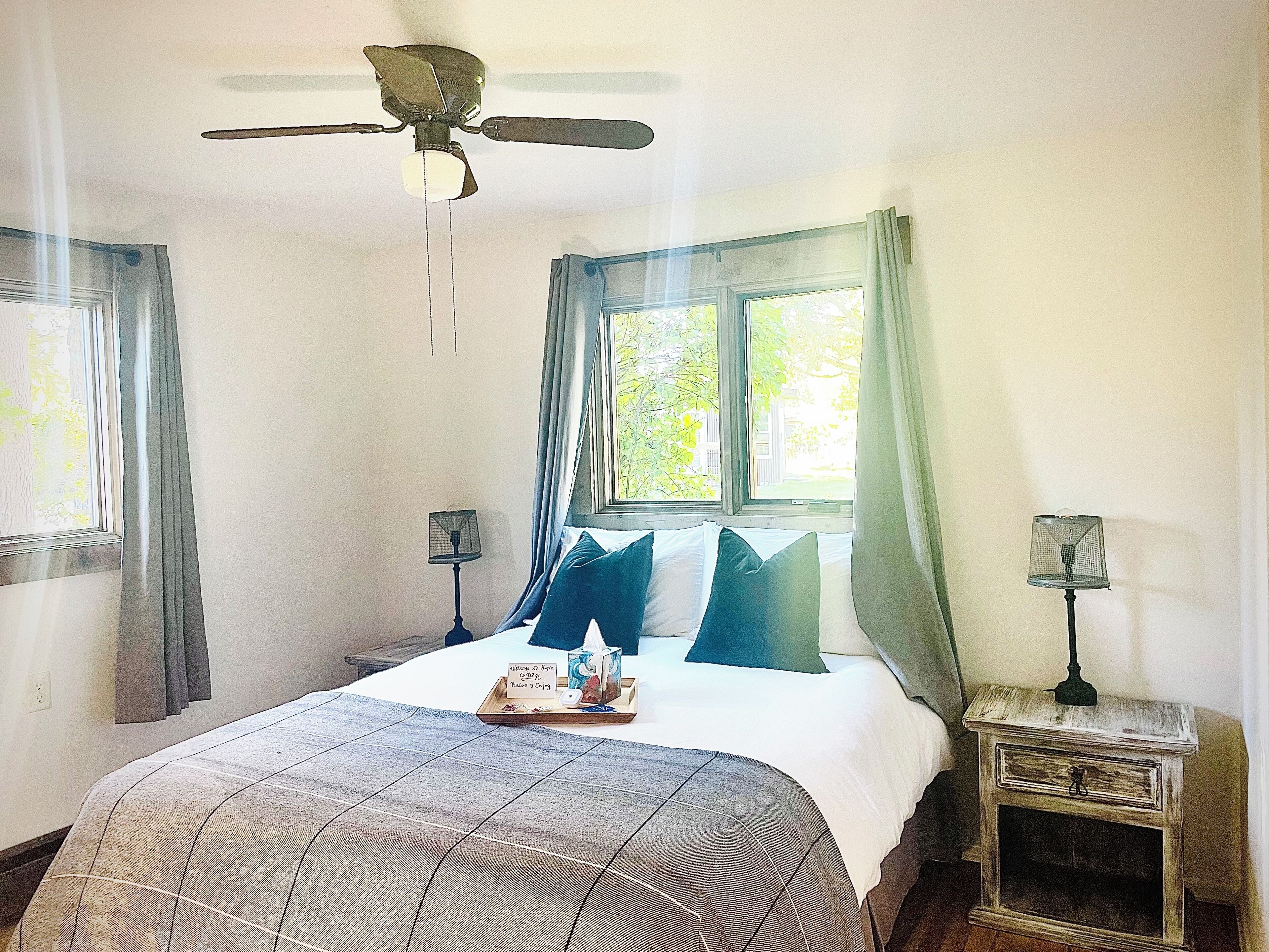 1 chambre, fer et planche à repasser, lit parapluie, Wi-Fi gratuit