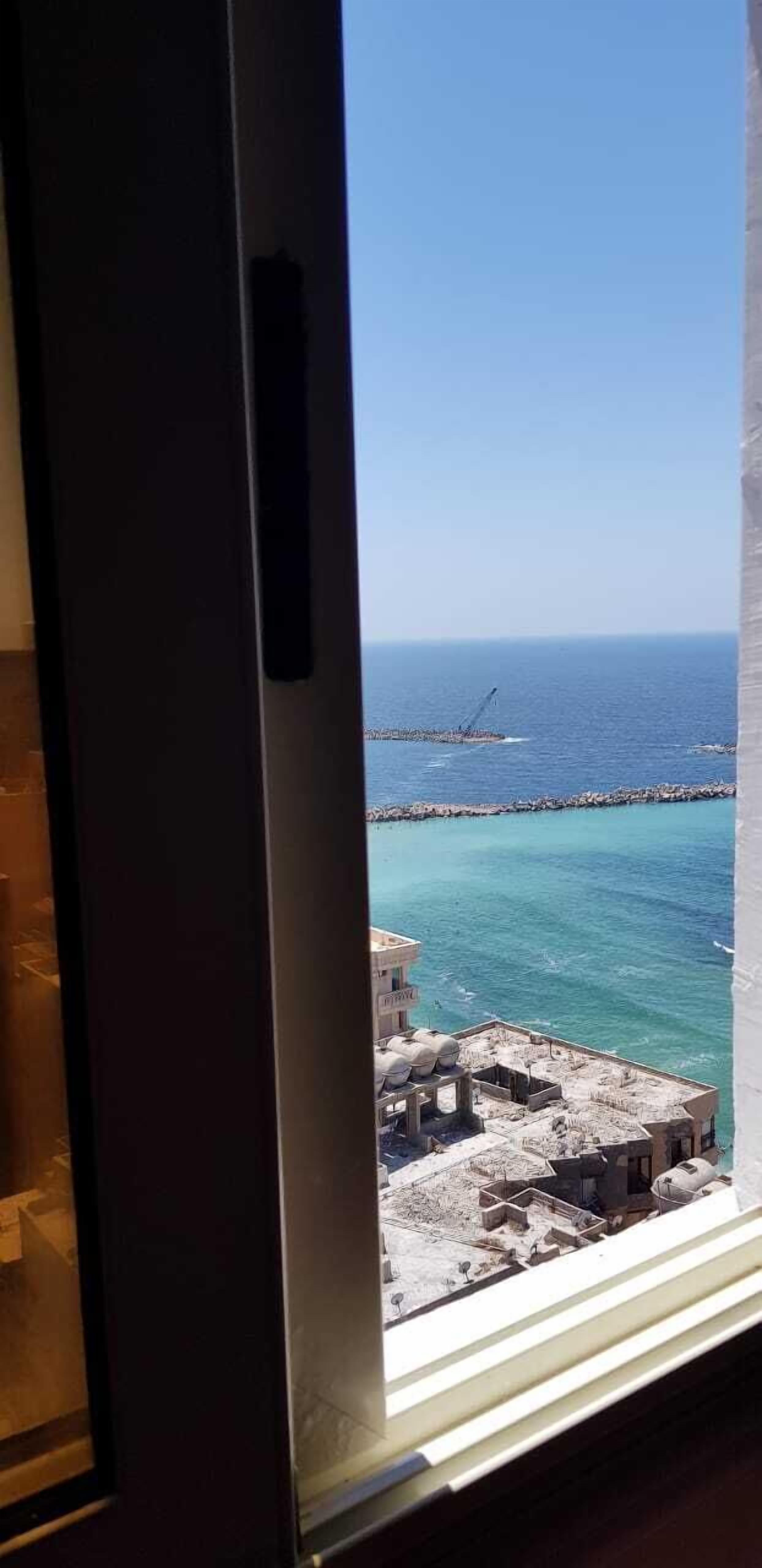 Căn hộ Cao cấp | 2 phòng ngủ, két bảo mật tại phòng, trang trí khác biệt 