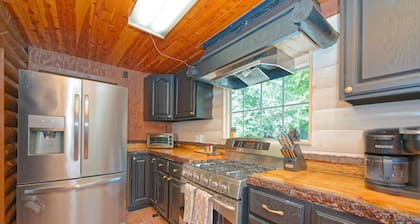 Come & Enjoy the Newly Remodeled "Lazy Bear Lodge"
