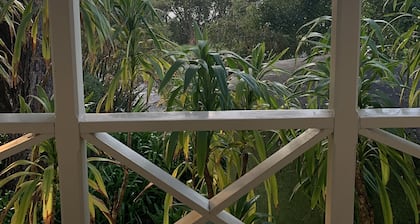 Historic cottage with harbour views