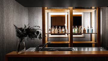 Room | Private kitchen | Stovetop, coffee/tea maker, electric kettle, toaster