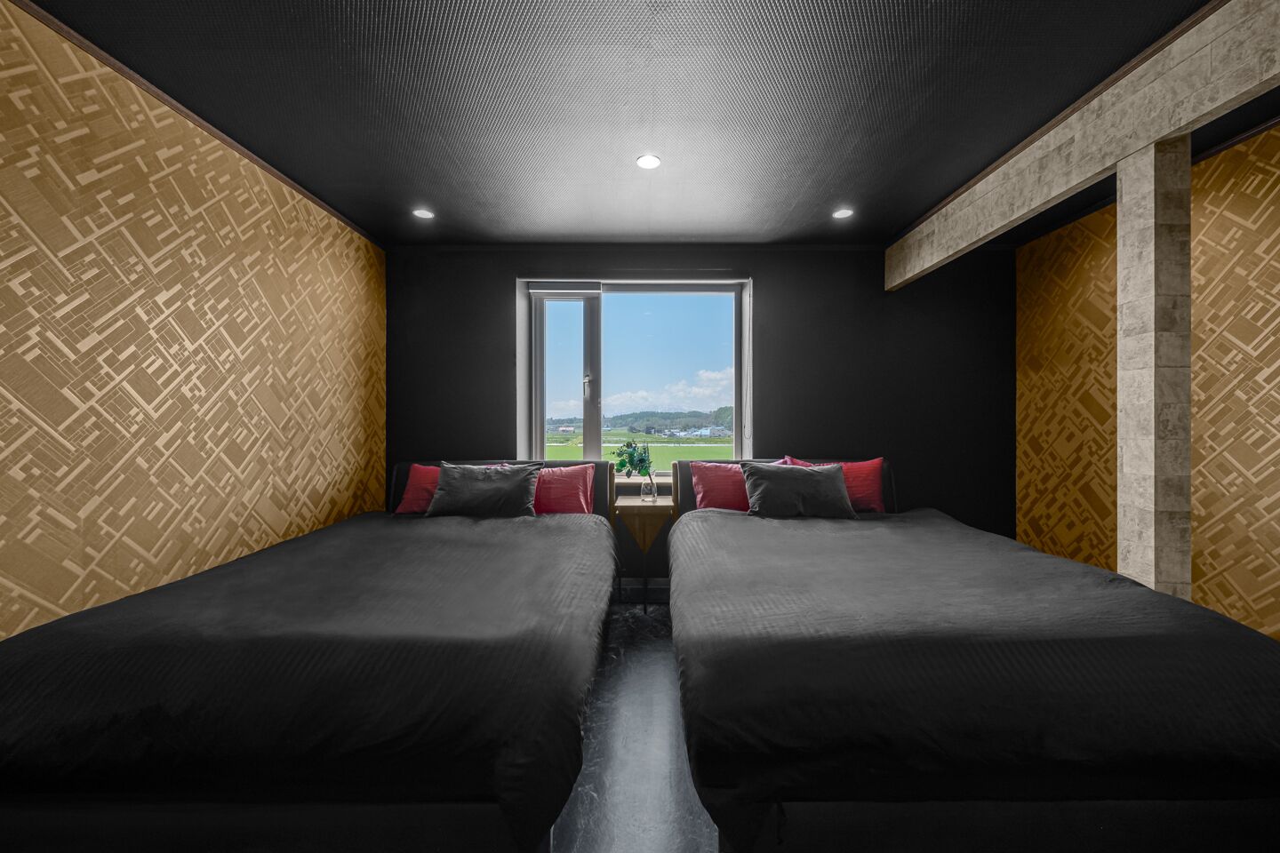 4 bedrooms, premium bedding, individually decorated