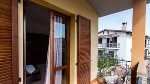 Property grounds - Holiday Apartments in Pula, Sardinia (Pula)