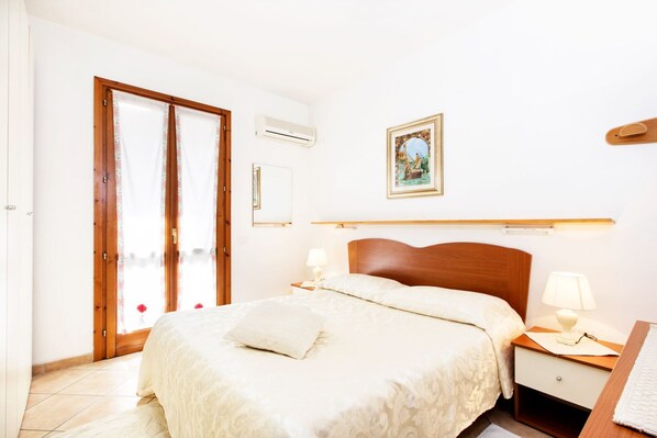 2 bedrooms - CASE VACANZA AIOSARDEGNA PULA CENTRO - Casa Silvia in Centro (Pula)