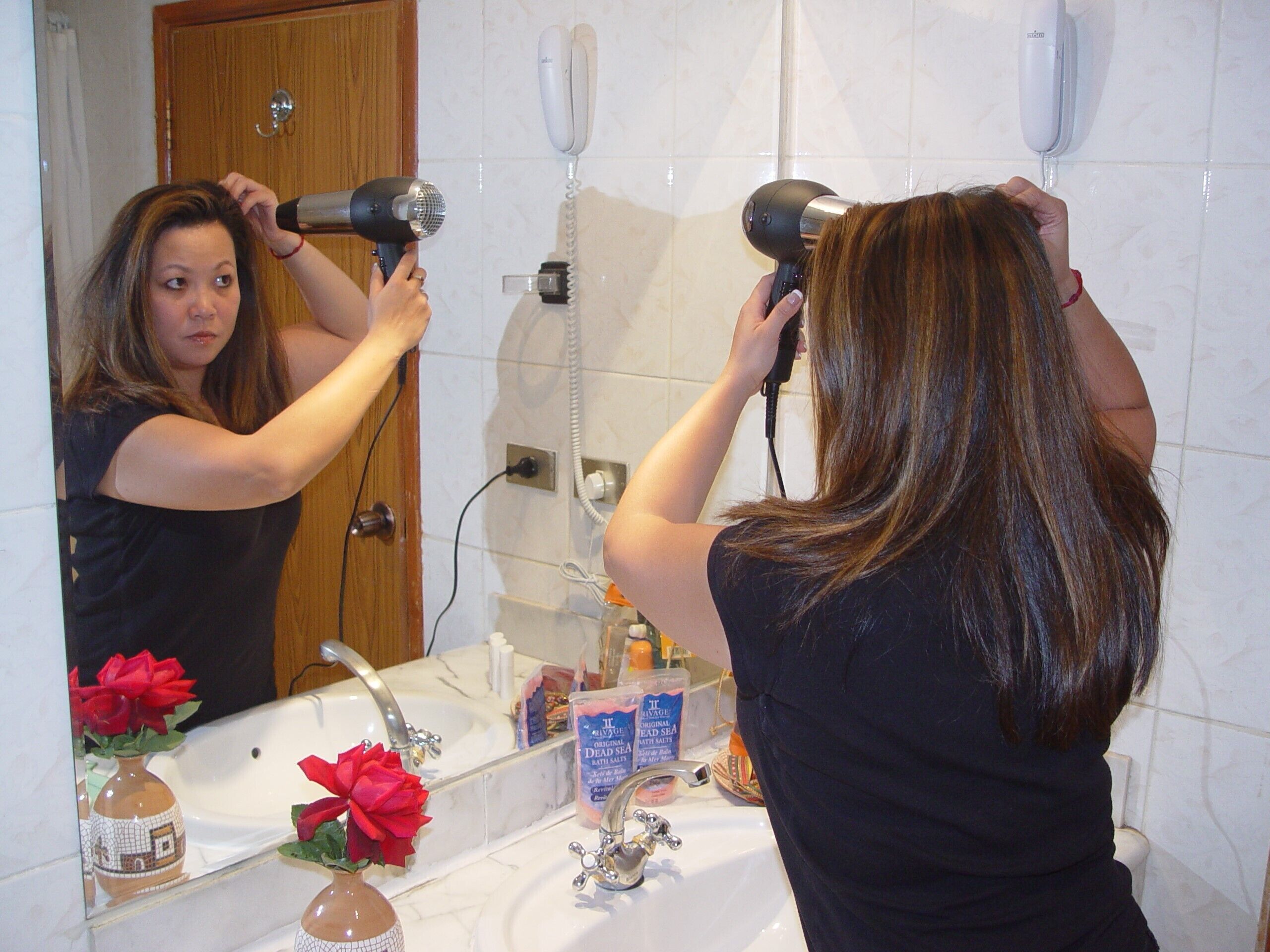 standard double or twin room | bathroom | bathtub, hair dryer, bidet, towels