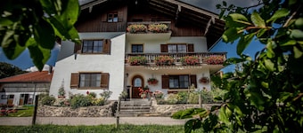 Ferienwohnung Almzeit - Biohof Jörgenbauer