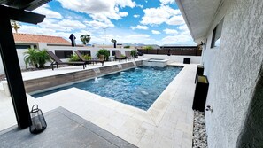 Outdoor pool - Lake Havasu Retreat with Pool & Lake Views (Lake Havasu City)