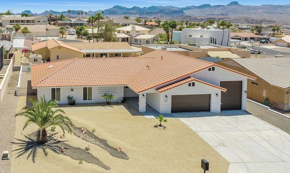Exterior - Lake Havasu Retreat with Pool & Lake Views (Lake Havasu City)